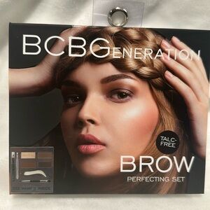 BCBGeneration Brow Perfecting Set. Talc Free.